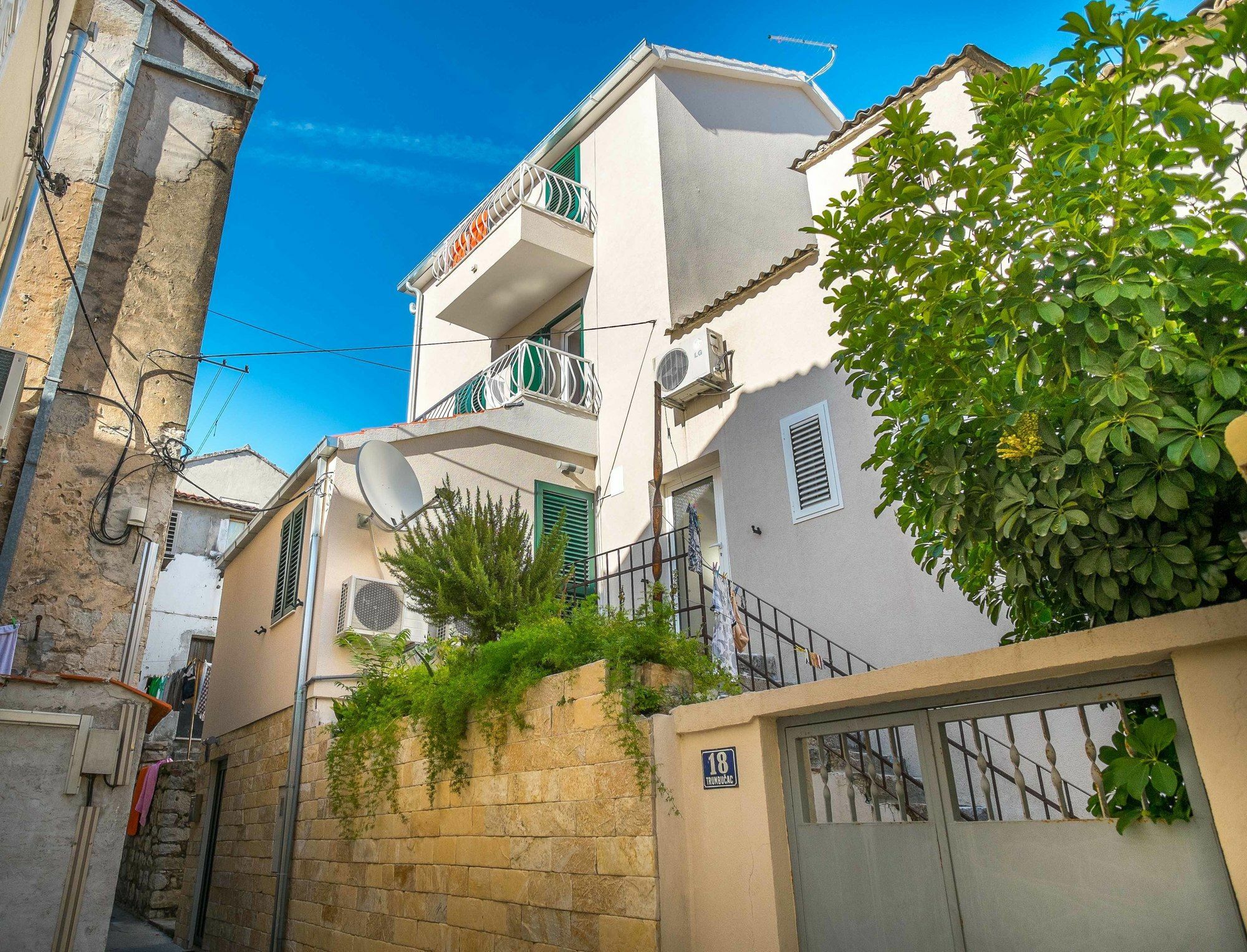 Split Allure Apartments Exterior photo